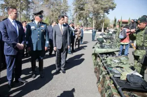 Eduardo Rivera participa en acto conmemorativo al Ejército Mexicano
