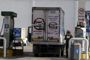 Sin beneficio a la economía reducción en precio de gasolina