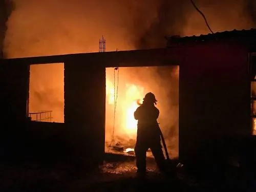 Bomberos extinguieron incendio en una vivienda en Cuautlancingo
