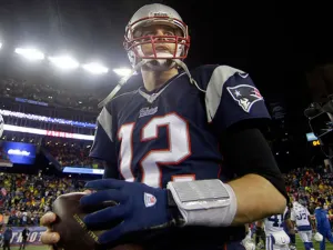Tom Brady acepta que Broncos es favorito en serie ante Pats