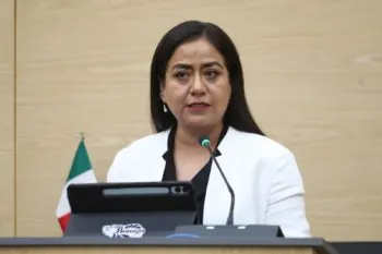 Celia Bonaga impulsa iniciativa para tipificar el delito de acecho en Puebla