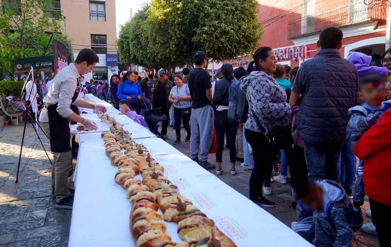 texmelucan-primera-rosca-de-reyes-monumental