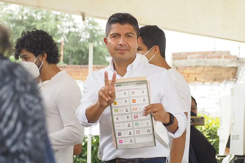 Las treinta y un caras de Lalo