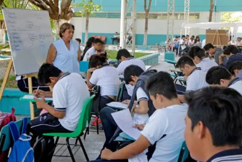 Reportan daños materiales en escuelas y edificios por sismo en Chiapas