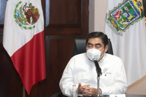 Se cancelan los polos de desarrollo para Puebla para atender la tempestad del Covid-19: Barbosa