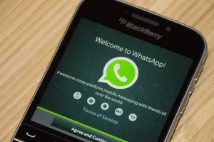 WhatsApp implementa búsqueda en conversaciones