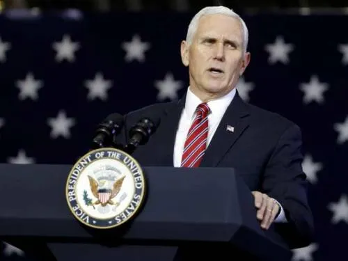 Mike Pence visitará la frontera sur este viernes