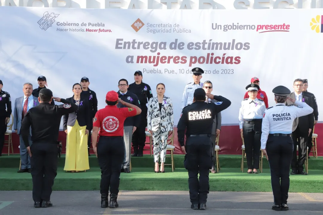 Mujeres que eliminan barreras trascienden y transforman a Puebla