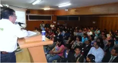 Enrique Doger pide a estudiantes analizar trayectorias, propuestas e ir a votar