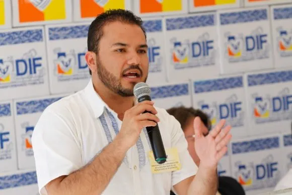 Los Hijos de la Cultura del Esfuerzo, el Vochito Verde y el Itamita Perdido en Puebla
