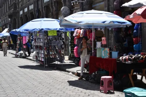 Para fiestas patrias, comerciantes piden operativos de seguridad y retiro de ambulantaje