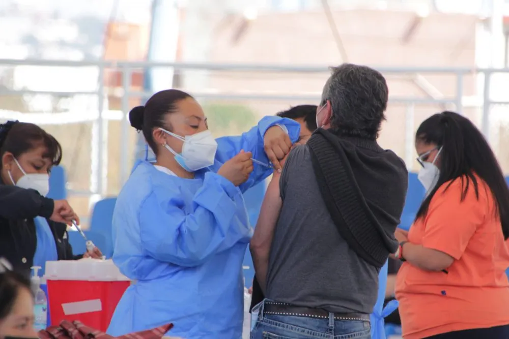 Inicia el martes, vacunación contra COVID en 86 municipios poblanos