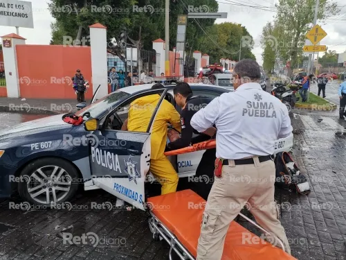 Patrulla de la SSP embiste vehículo tras pasarse el alto en la 11 Norte
