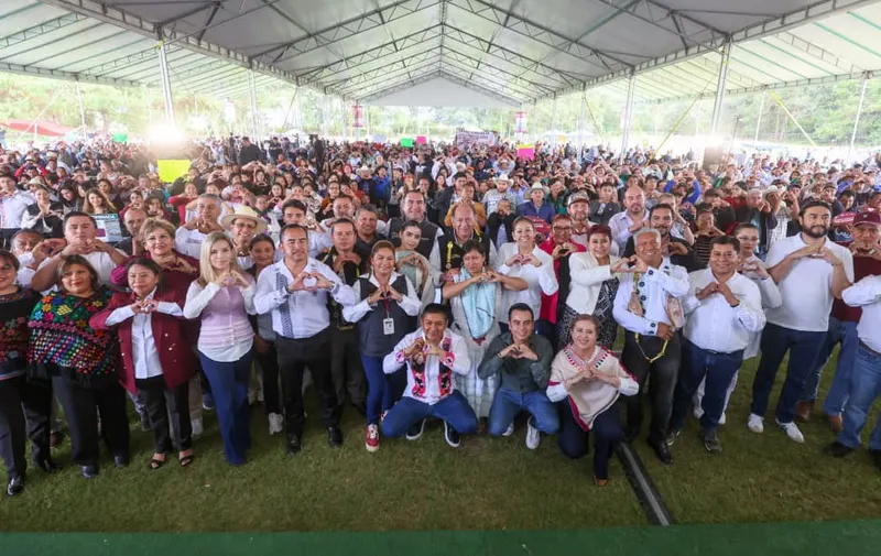 Gobierno de Puebla entrega apoyos al campo y obras comunitarias en la Sierra Nororiental