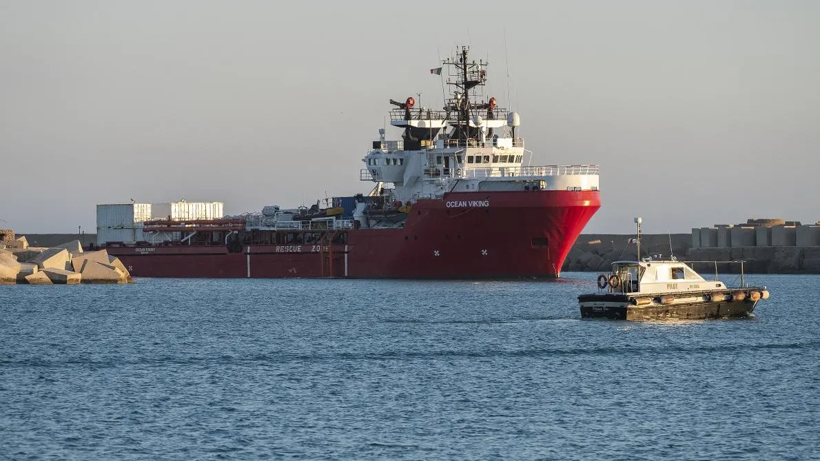 Nave rescata a migrantes en el Mediterráneo