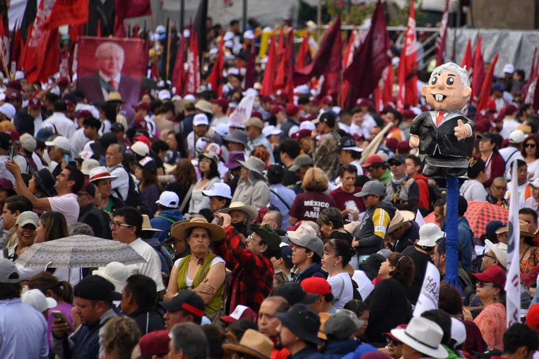 Zocalo Cdmx Concentracion Informe Lopez
