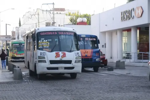 Acuerdan gobierno estatal y transportistas tarifa de 8.50 pesos;  aún no hay anuncio oficial