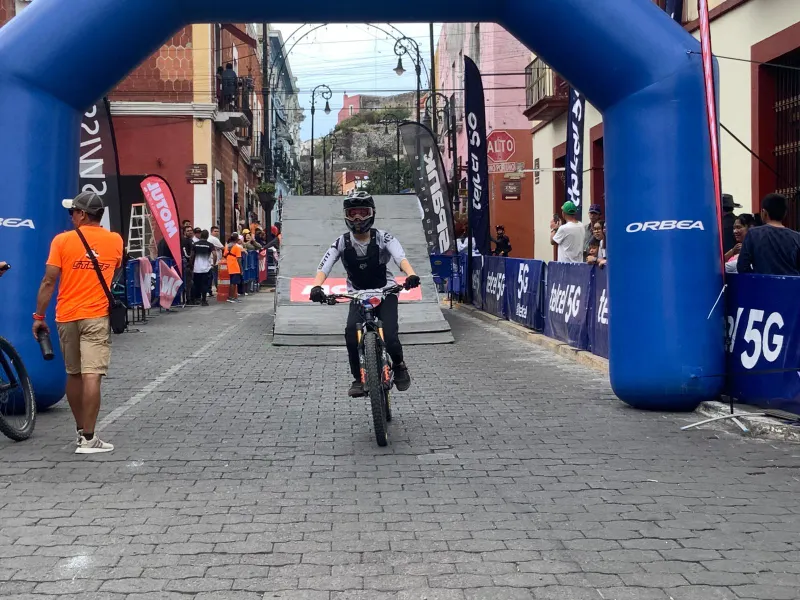 atlixco-festival-manos-con-historia-serial-nacional-downhill