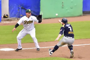 Pericos de Puebla y Héctor Galván, en plan grande