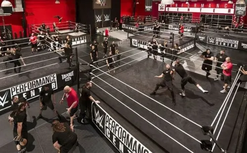 WWE realiza despido masivo por el coronavirus