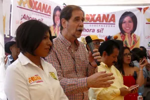 Agustín Basave respalda candidatura de Roxana Luna