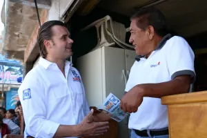 Refrenda Xabier Albizuri trabajo a favor de los poblanos