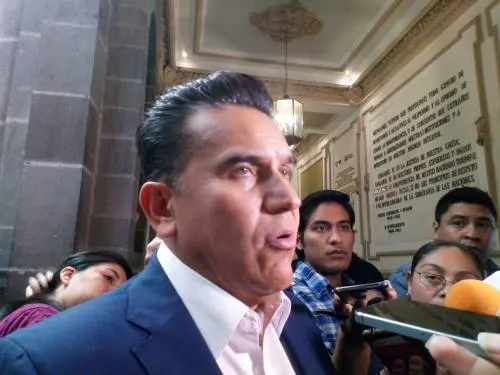 Operativos contra taxis “pirata” seguirán en el Periférico: SIMT