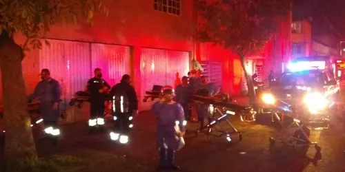 Fuerte explosión destruye una vecindad en Tepito; reportan varios lesionados