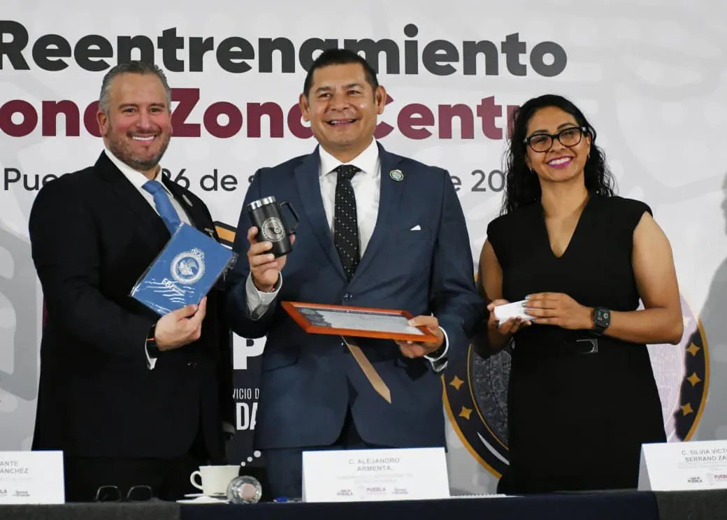 alejandro-lares-alejandro-armenta-silvia-victoria-serrano