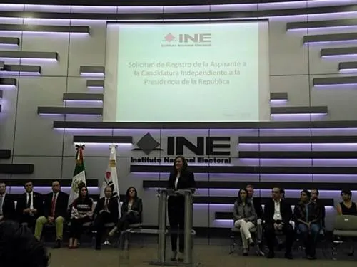 Zavala renuncia al financiamiento público para su campaña