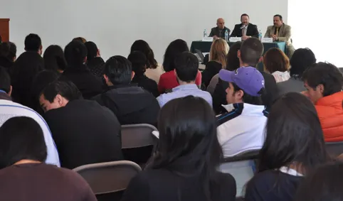 UDLAP reconoce dedicación, esfuerzo y compromiso de su comunidad