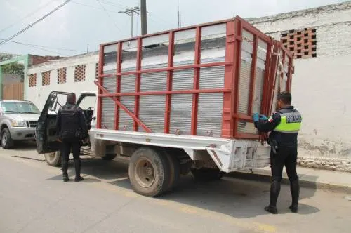 Detenidos en San Pedro Cholula 2 sujetos por posesión de hidrocarburo
