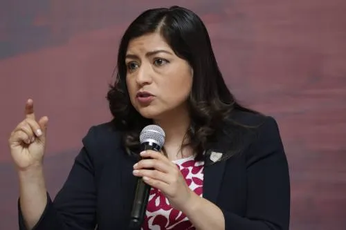 Instruye Rivera Vivanco a Gobernación presentar en 15 días el reordenamiento comercial en CH