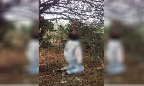 Hombre se cuelga de un árbol en Tlacotepec