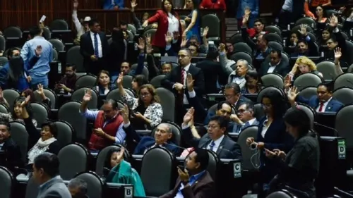Diputados avalan reelección de legisladores hasta por dos periodos