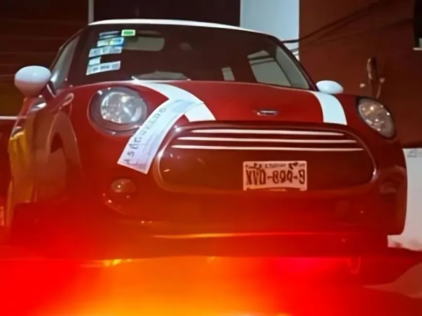 Mini Cooper Asegurado Detox Clinica