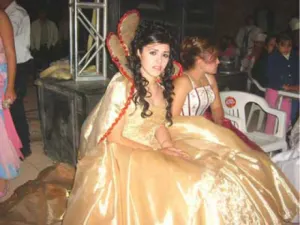 Tramita esposa de El Chapo amparos contra órdenes de captura