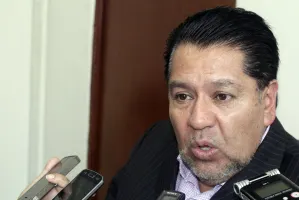 Ayuntamiento entrega 700 permisos para ambulantes por Todos Santos