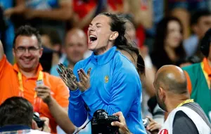 Isinbayeva se despide enmarcada por su último oro