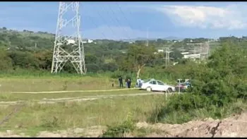 Encuentran a hombre muerto en camino de terracería en Puebla