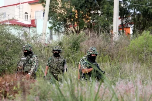 Tras enfrentamiento entre huachicoleros y marinos hay 10 detenidos