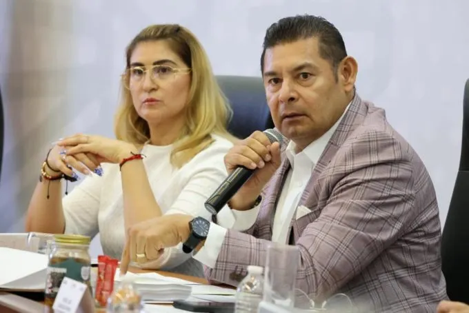 idamis-pastor-alejandro-armenta