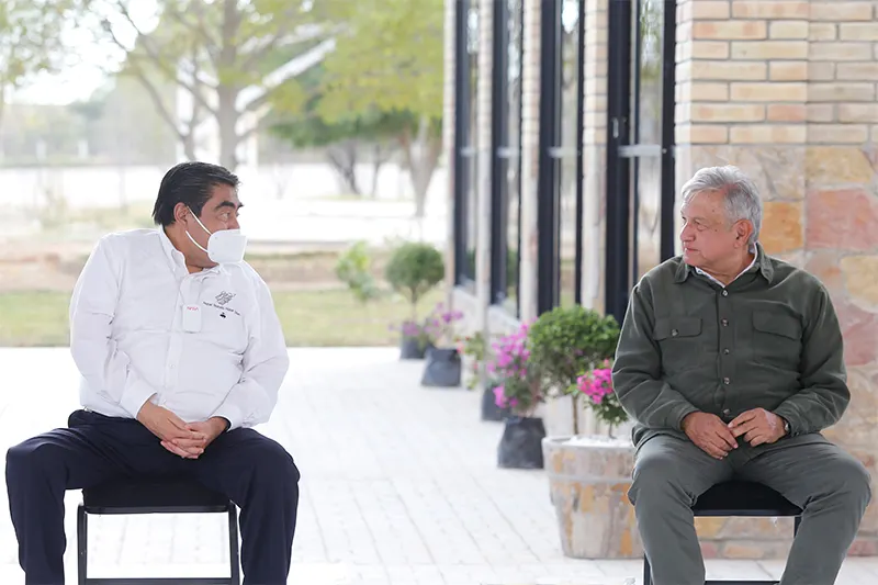 Barbosa, el único que da la cara por la 4T y por López