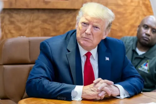 Trump anuncia probables sucesores de Bolton