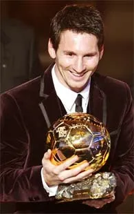 Messi gana su tercer Balón de Oro; entra al grupo de Platini y Cruyff