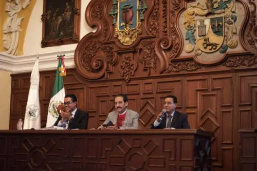 Con estabilidad financiera cierra 2018 la BUAP: Alfonso Esparza Ortiz
