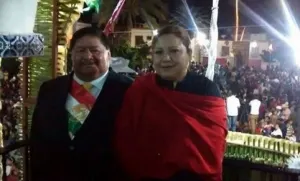 Ignorancia, denominador de alcaldes que usaron Banda Presidencial en Grito