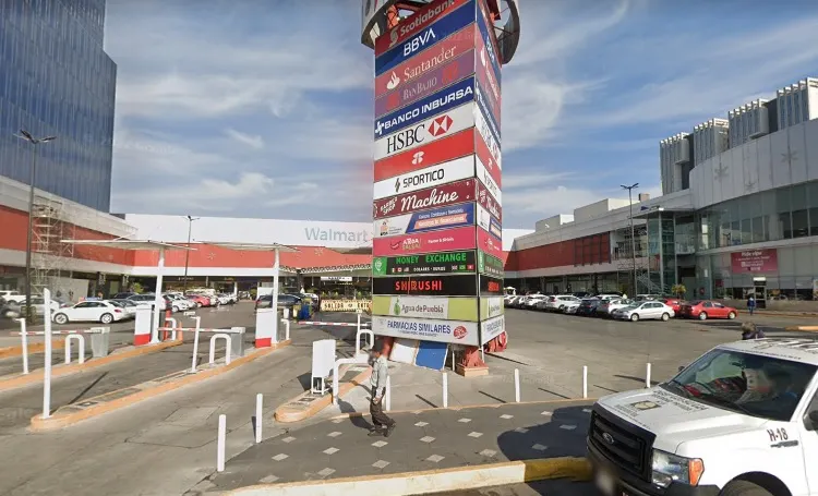 Asaltan y balean a cliente de banco en estacionamiento de Vía San Ángel 