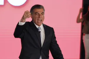Gali se declara listo para el debate