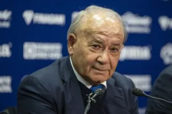 Billy Álvarez, exdirectivo de Cruz Azul, es detenido por agentes de la FGR